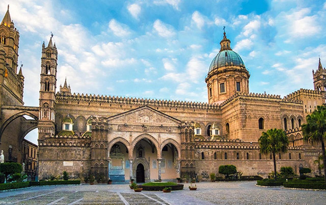 Apartamento Casa Di Fronte La Cattedrale Palermo Exterior foto